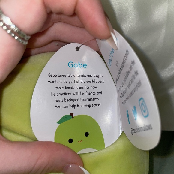 BNWT 8 inch squishmallow: Gabe the Apple - Picture 2 of 2